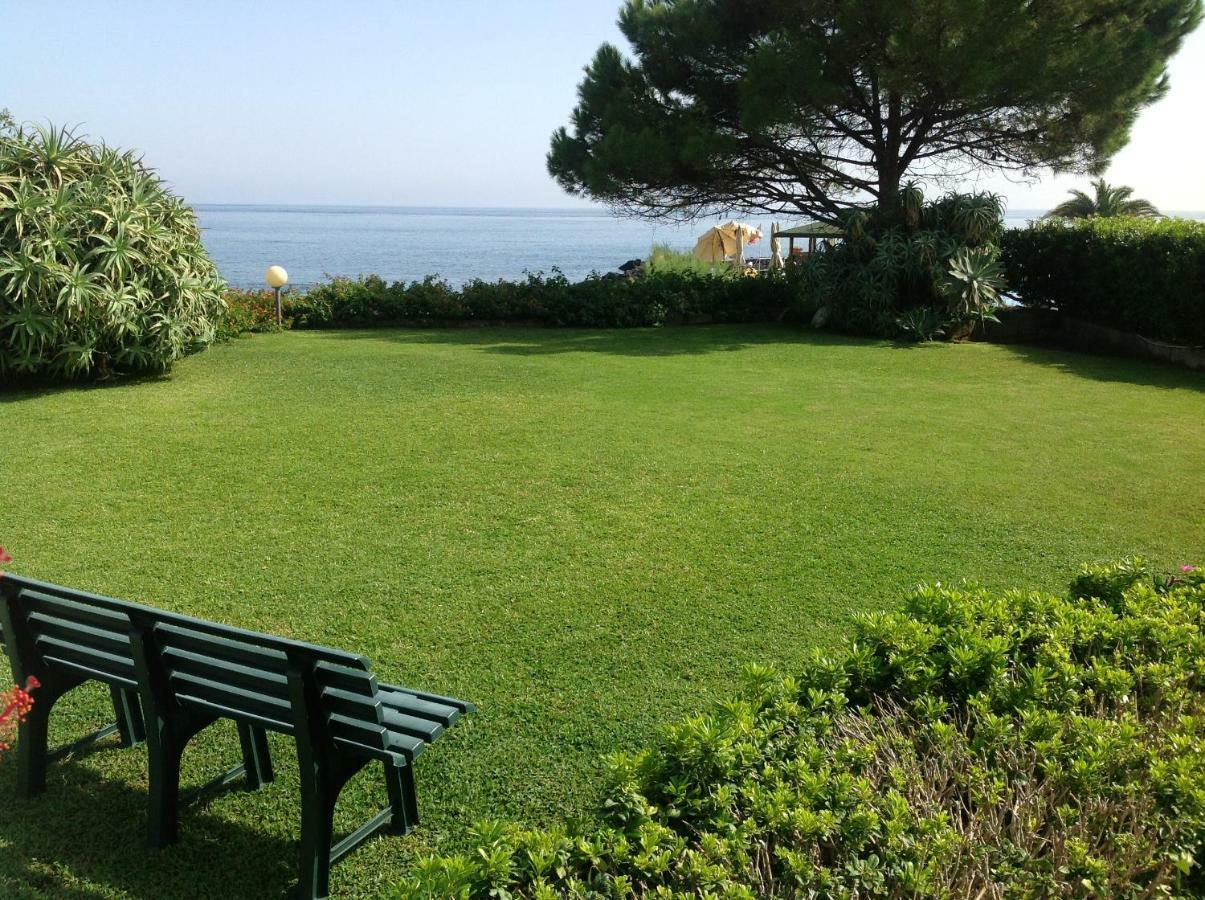Giardino Sul Mare Apartment Giardini Naxos Exterior photo